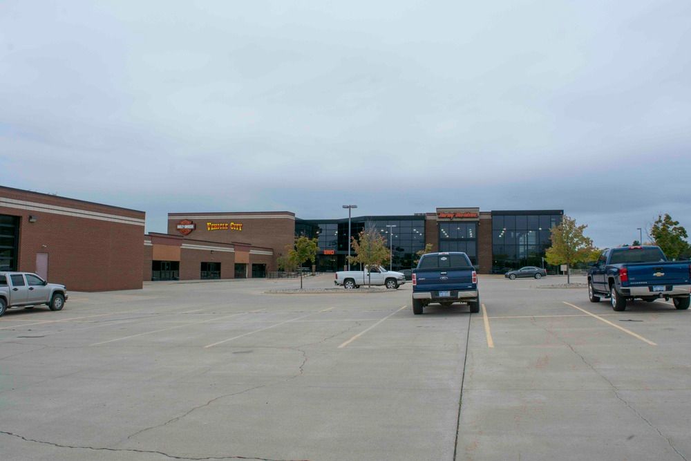Vehicle City Harley Davidson: 2408-2410 Austins Parkway, Flint, MI 48507